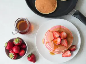 Read more about the article 9 Strawberry Cake Mix Recipes That Go Way Beyond a Basic Layer Cake