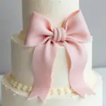 9 Creative Birthday Cakes for Women That Are Elegant, Gorgeous, and Unforgettable
